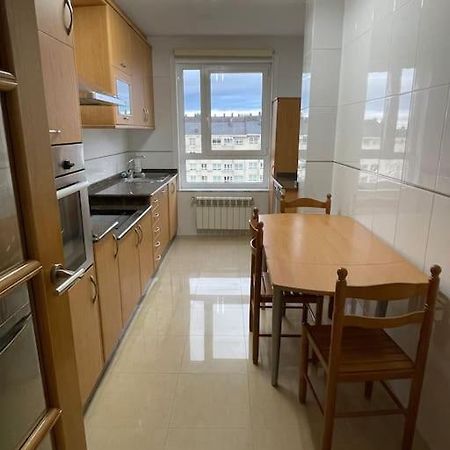 Apartamento Lugo Ciudad Bagian luar foto