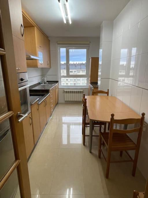 Apartamento Lugo Ciudad Bagian luar foto